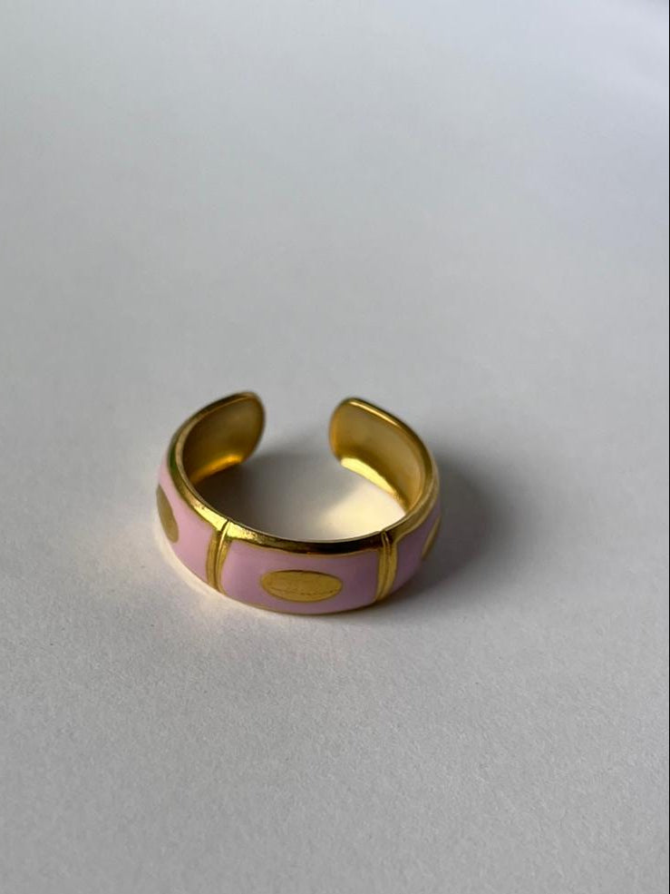 European Accent Ring