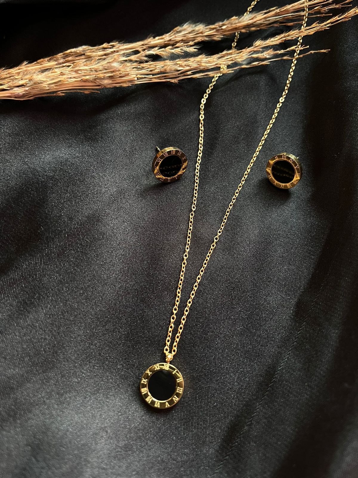 Roman Necklace set