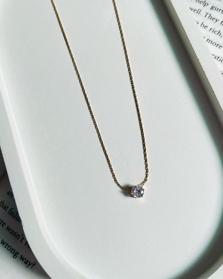 Solitaire Necklace for Women – 18K Gold Plated Stainless Steel Waterproof Tarnish Free Brilliant Stone Chain Necklace