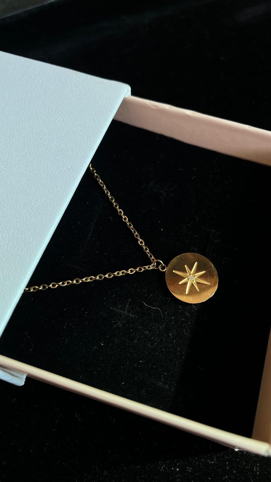 Charm star round Necklace