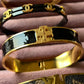 Black tiora handcuff