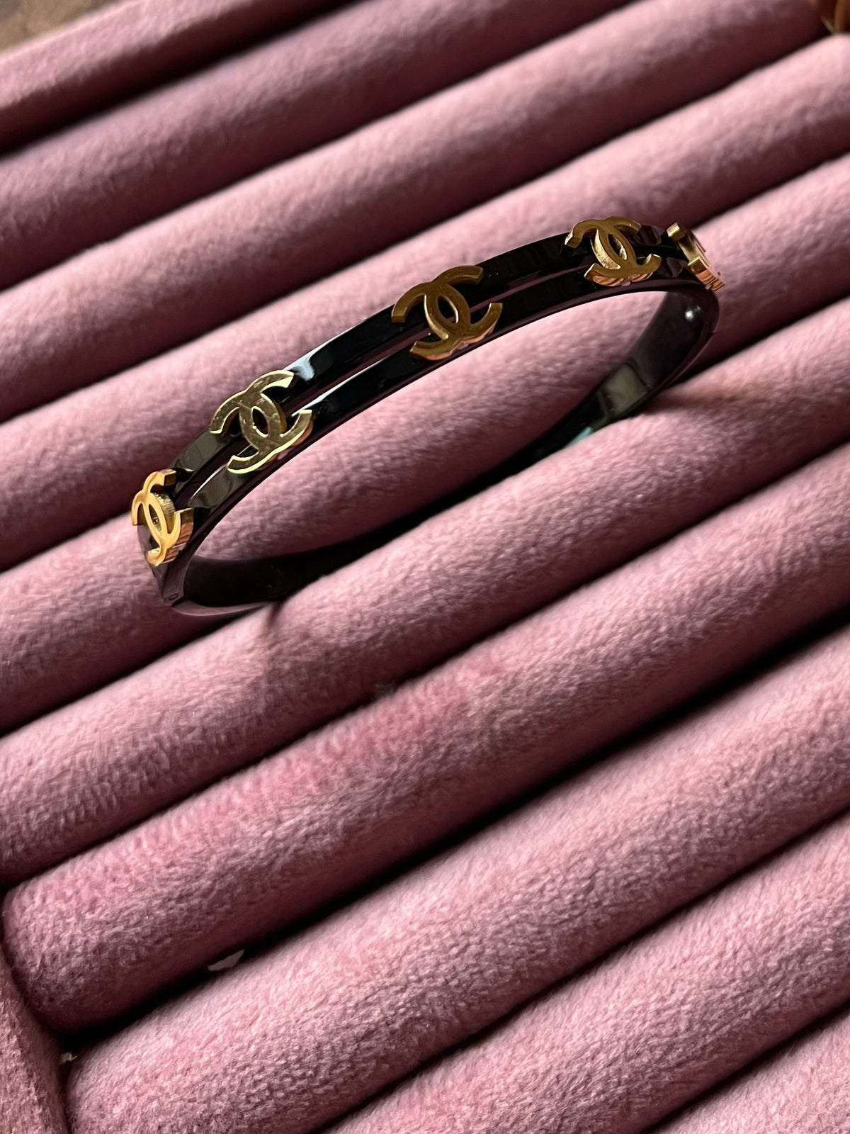 C black handcuff