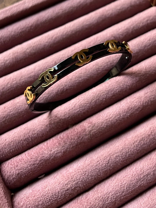 C black handcuff