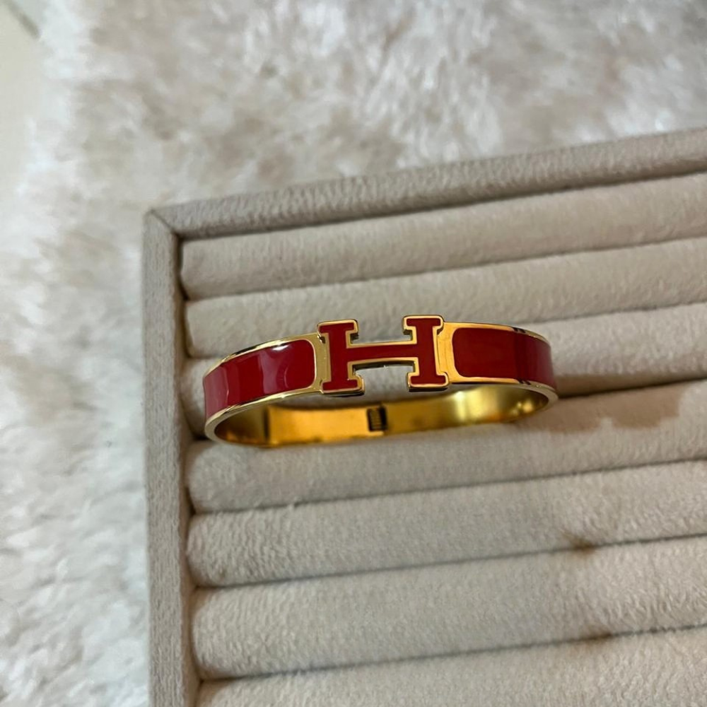 Valentino Handcuff
