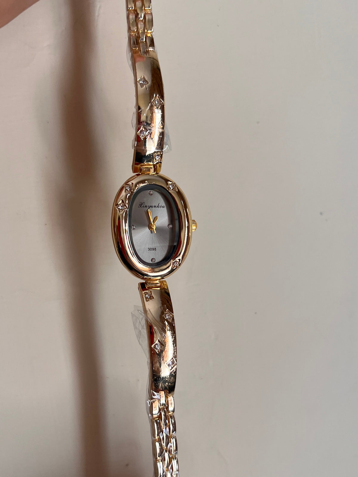 Oval shaped vintage style gemstones Watch