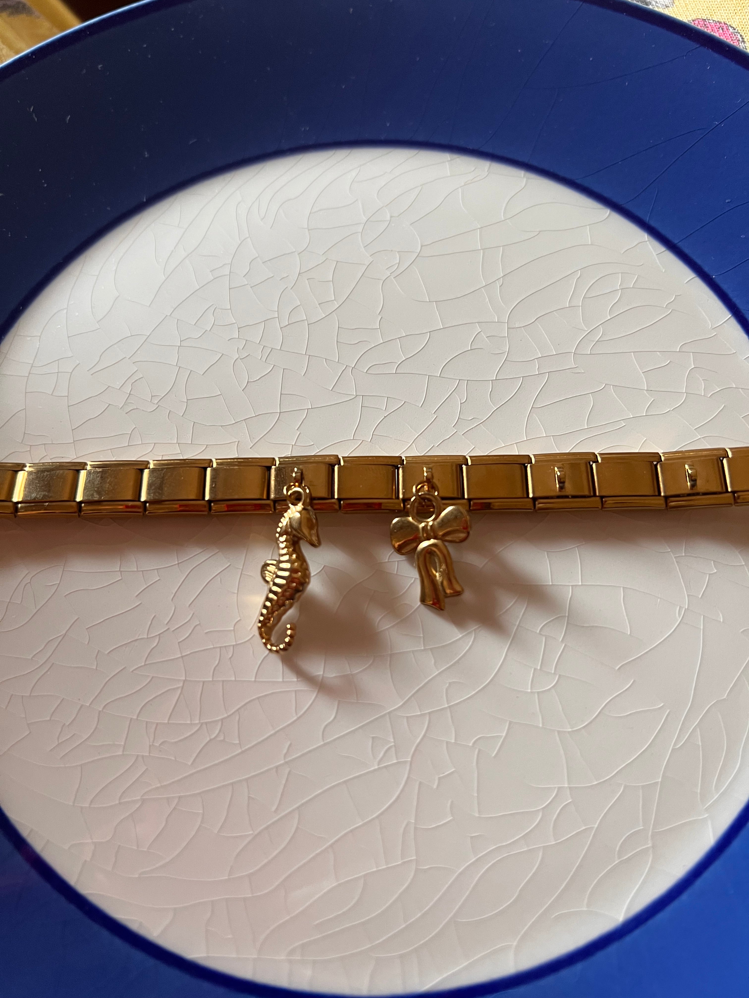 Sea horse/bow Italian bracelet