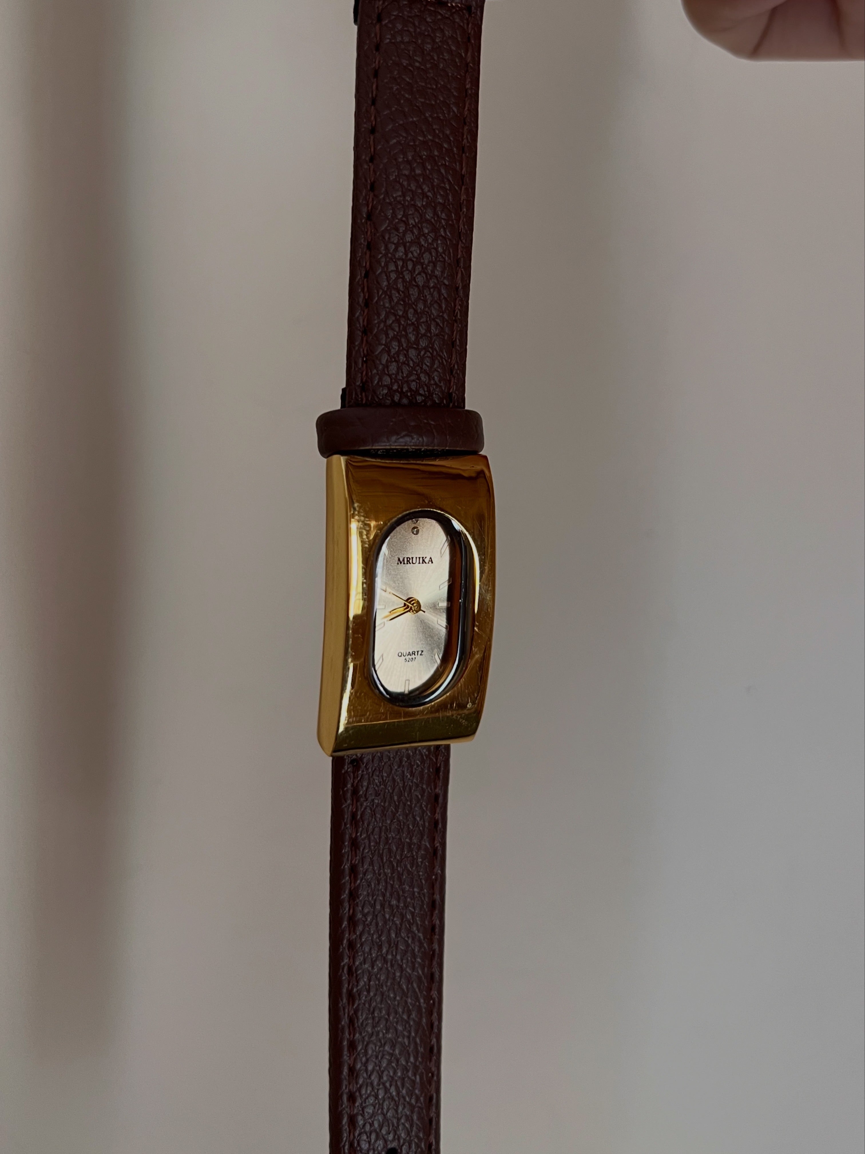 MRUIKA brown leather watch