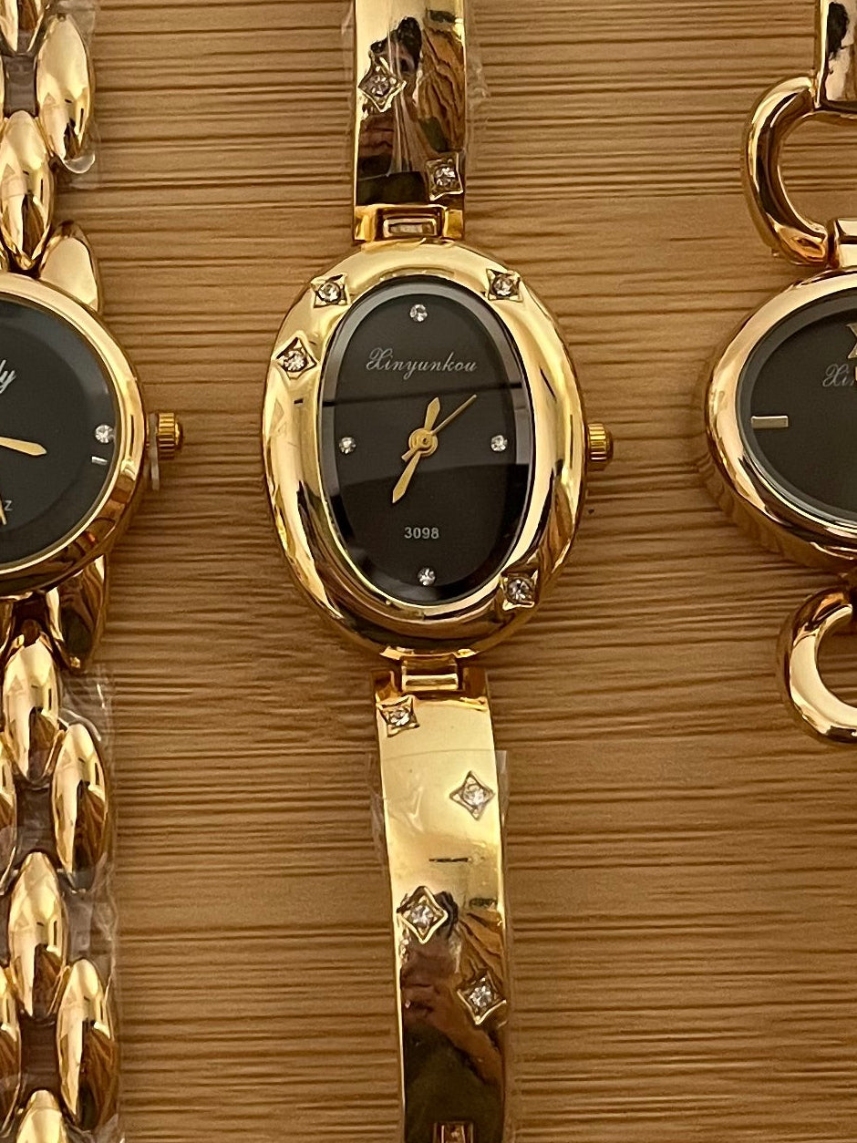 Oval shaped vintage style gemstones Watch