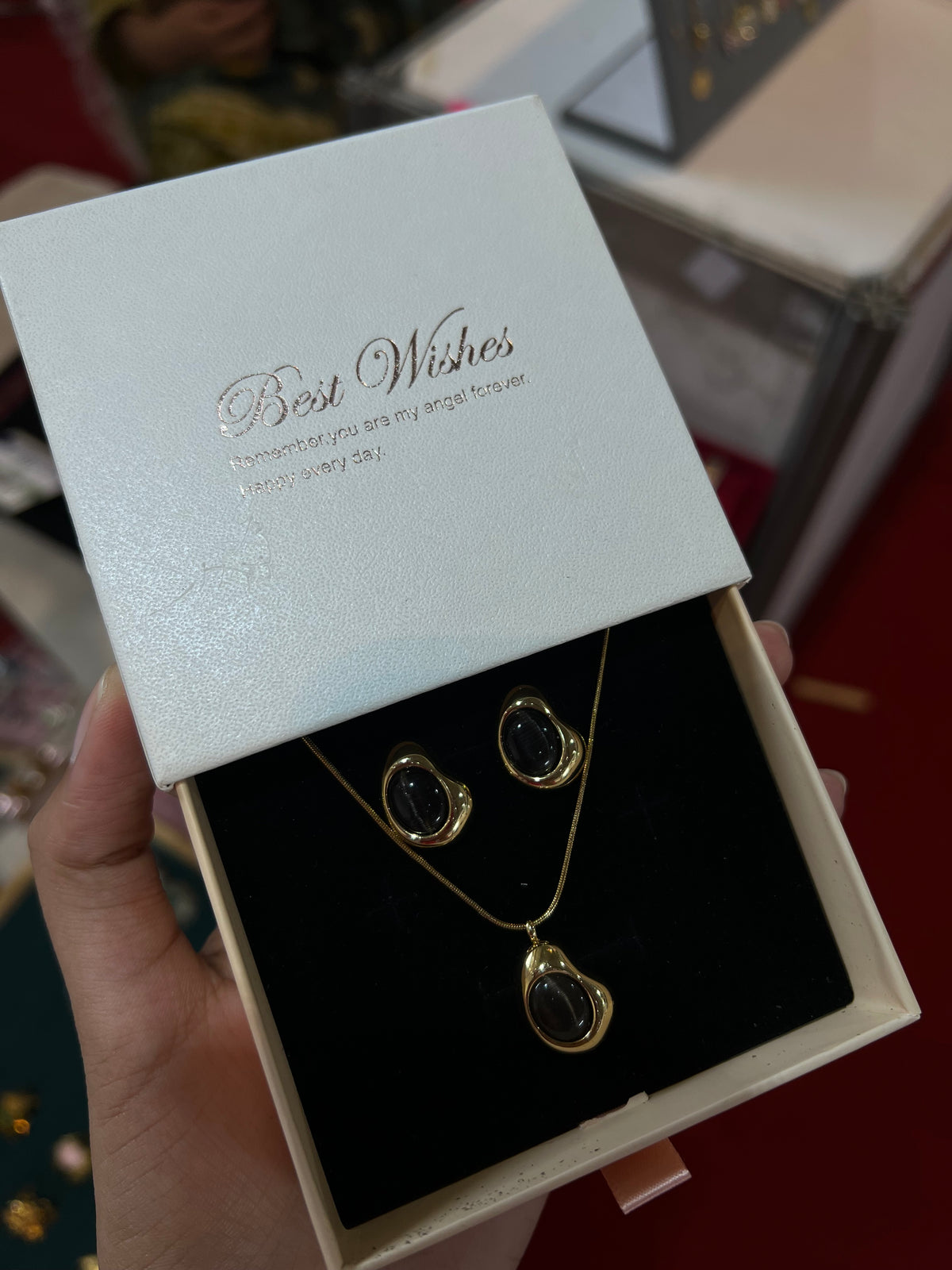 Tiger eye pendant set