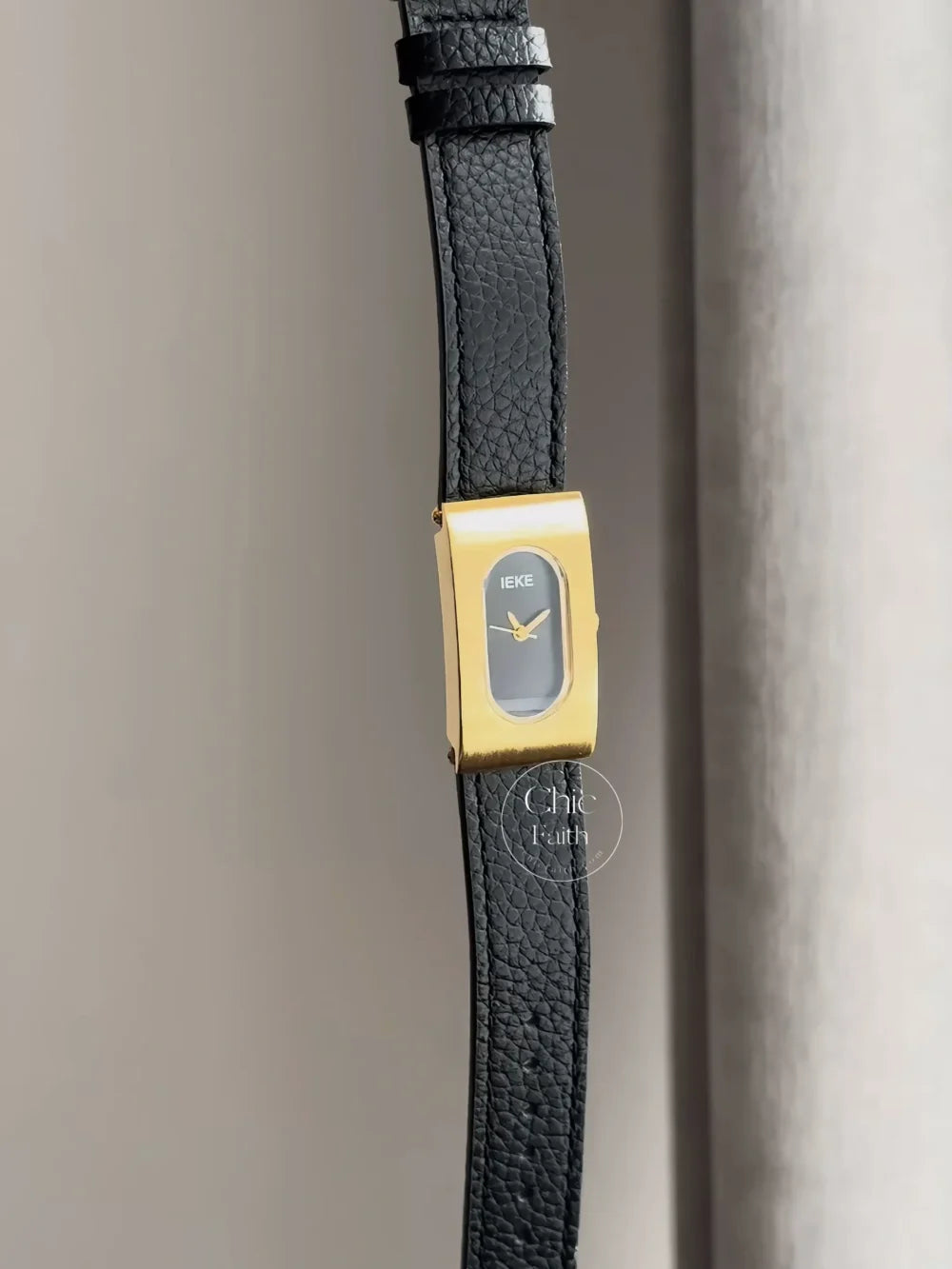 MRUIKA black leather  watch