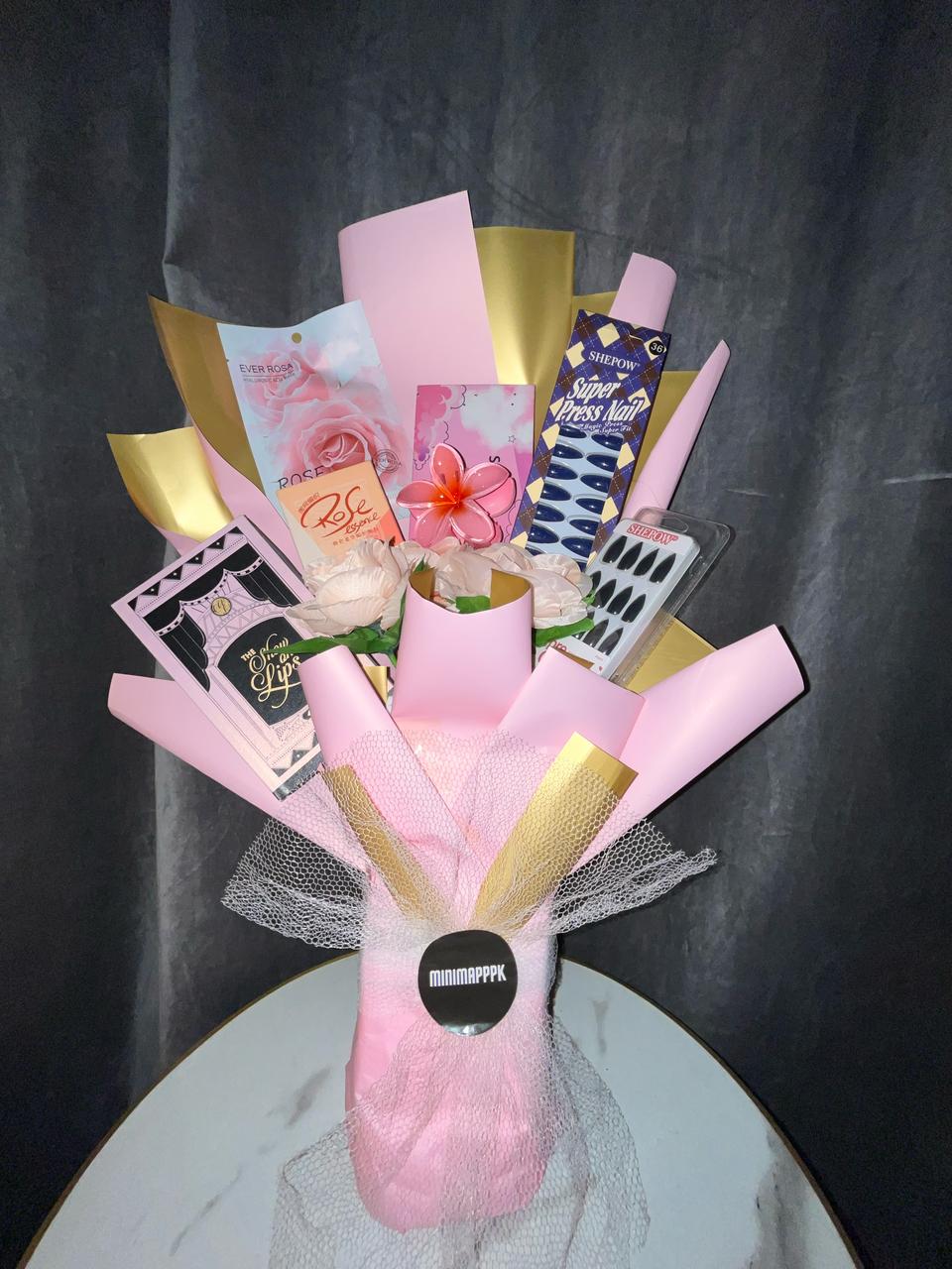 Flora pink bouquet