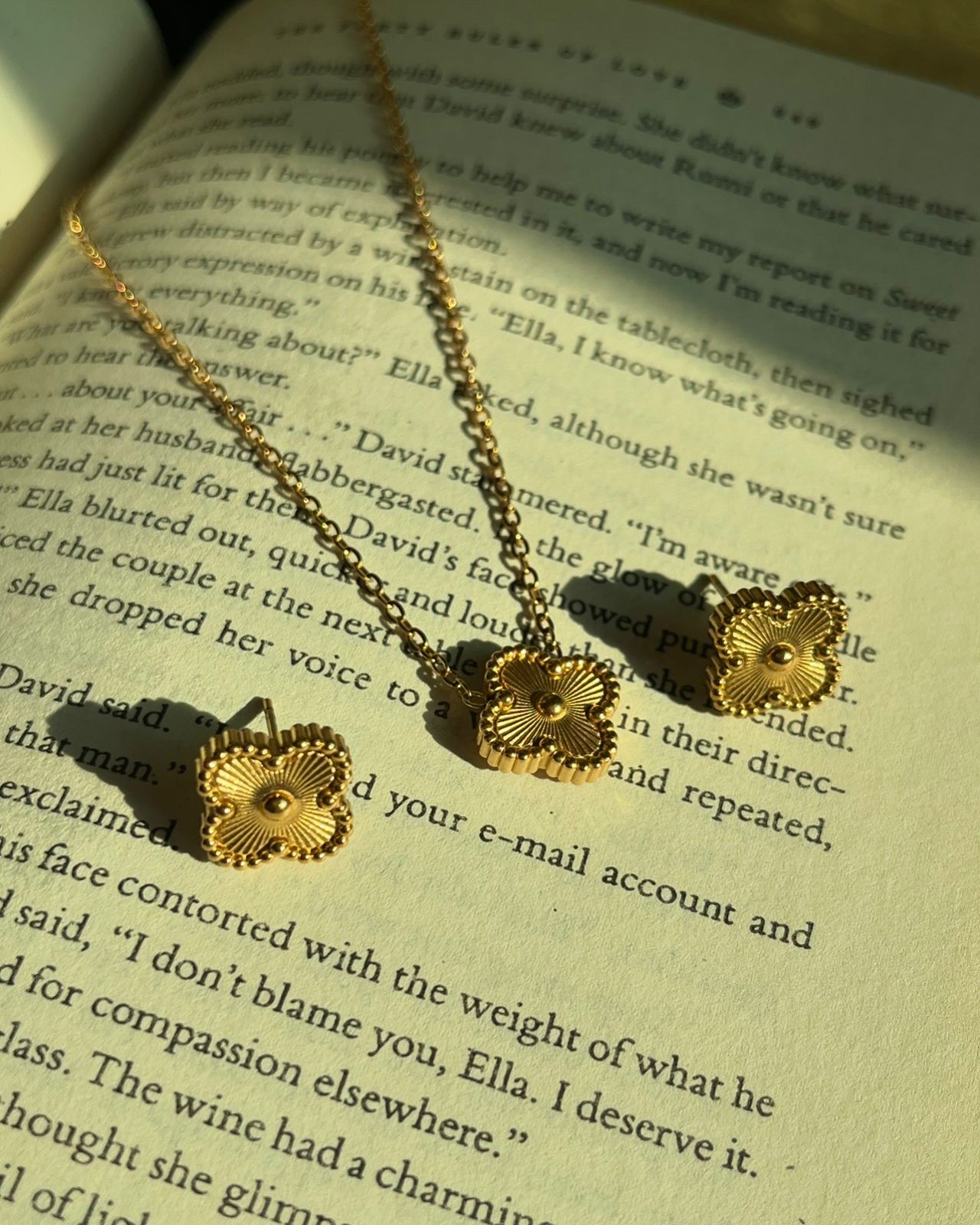 Golden Clover Jewelry Set for Women – 18K Gold Plated Stainless Steel Waterproof Tarnish Free Pendant with Studs