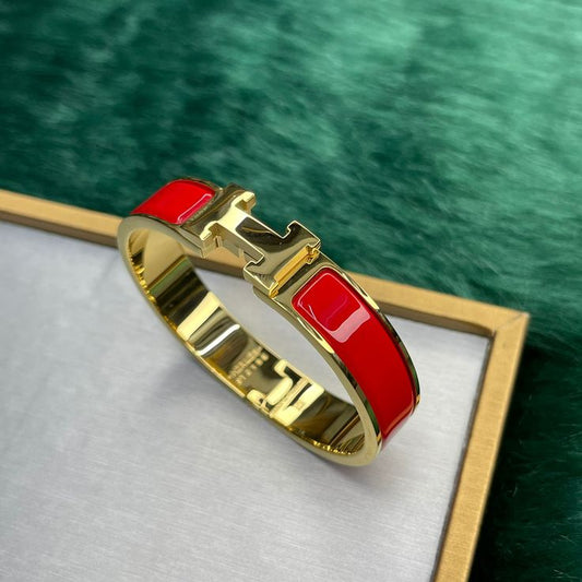 Valentino Handcuff