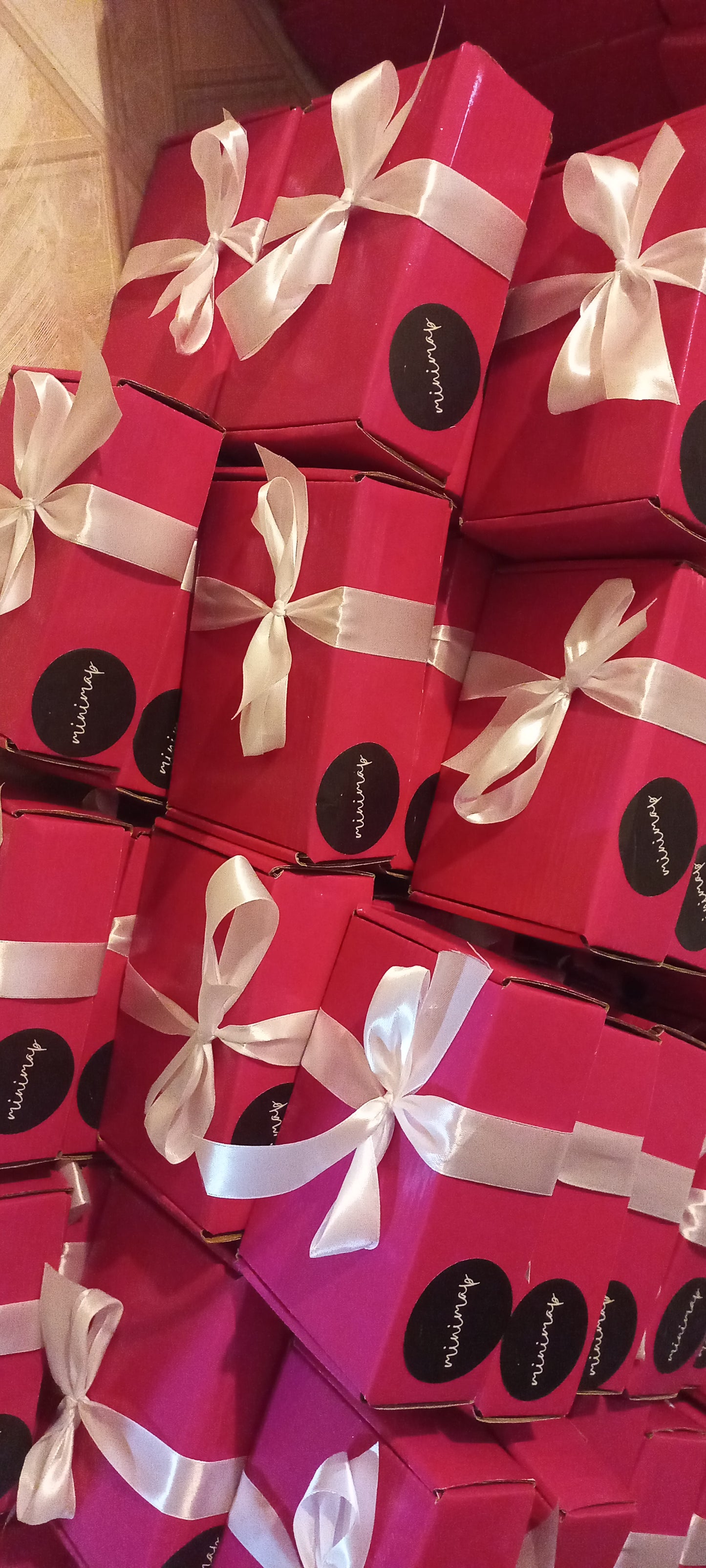 Eid Gift Box for Women – Luxury Jewelry & Self Care Hamper with Bangles, Jhumka, Chocolate & Accessories