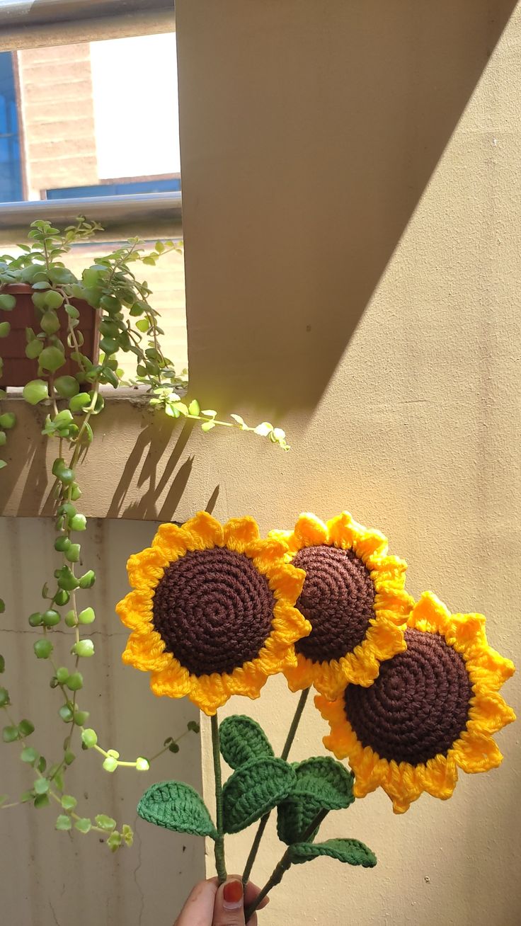 Handmade Knitted Sunflower – Crochet Flower Gift & Aesthetic Home Room Décor